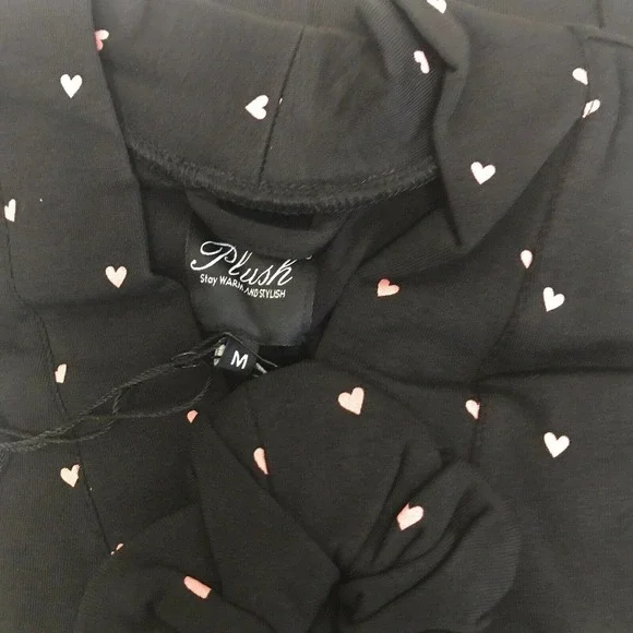 Plush x Revolve Black Fleece Lined Robe Heart Print Sz Medium NEW - Picture 3 of 5